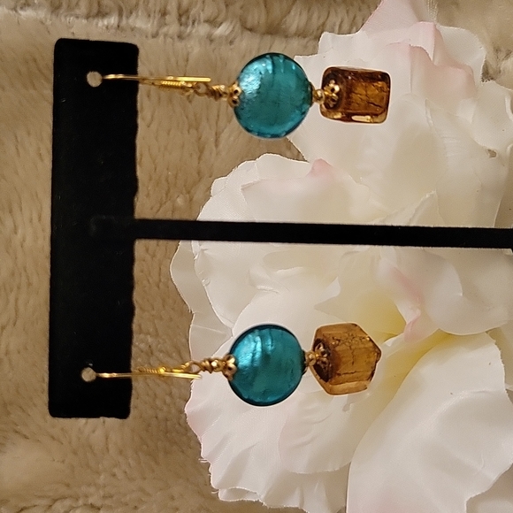 Murano Earrings Turquoise Disc Glass and Gold Cube Glass - Picture 2 of 5